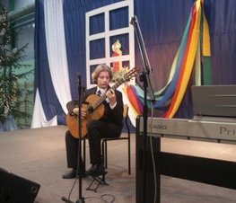 Zdjęcie z galerii: III Powiatowe Spotkanie Noworoczne połączone z Sesją Uniwersytetu Ludowego pt. Wielkie talenty małych ojczyzn - 16.II.2007 r.