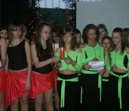 Zdjęcie z galerii: III Powiatowe Spotkanie Noworoczne połączone z Sesją Uniwersytetu Ludowego pt. Wielkie talenty małych ojczyzn - 16.II.2007 r.
