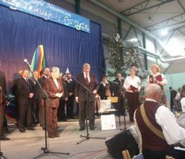 Zdjęcie z galerii: III Powiatowe Spotkanie Noworoczne połączone z Sesją Uniwersytetu Ludowego pt. Wielkie talenty małych ojczyzn - 16.II.2007 r.
