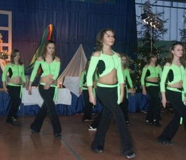 Zdjęcie z galerii: III Powiatowe Spotkanie Noworoczne połączone z Sesją Uniwersytetu Ludowego pt. Wielkie talenty małych ojczyzn - 16.II.2007 r.