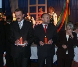 Zdjęcie z galerii: III Powiatowe Spotkanie Noworoczne połączone z Sesją Uniwersytetu Ludowego pt. Wielkie talenty małych ojczyzn - 16.II.2007 r.