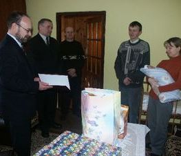 Zdjęcie z galerii: Pierwsze dziecko urodzone w 2004 roku w Powiecie Tomaszowskim