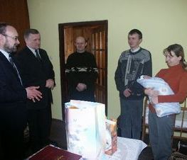 Zdjęcie z galerii: Pierwsze dziecko urodzone w 2004 roku w Powiecie Tomaszowskim