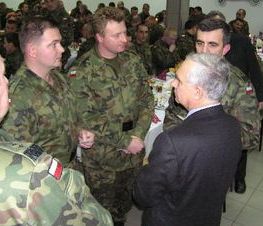 Zdjęcie z galerii: Pierwsze dziecko urodzone w 2004 roku w Powiecie Tomaszowskim