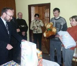 Zdjęcie z galerii: Pierwsze dziecko urodzone w 2004 roku w Powiecie Tomaszowskim