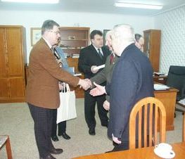 Zdjęcie z galerii: Wizyta Szwedzkiej delegacji w Powiecie Tomaszowskim - 06.03.2004r