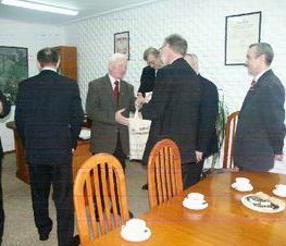 Zdjęcie z galerii: Wizyta Szwedzkiej delegacji w Powiecie Tomaszowskim - 06.03.2004r