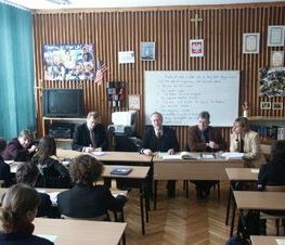 Zdjęcie z galerii: Wizyta Szwedzkiej delegacji w Powiecie Tomaszowskim - 06.03.2004r