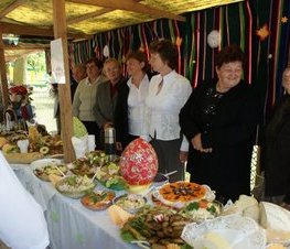 Zdjęcie z galerii: VIII Powiatowy Konkurs Potraw Regionalnych w Czerniewicach - 17.05.2009 r.
