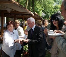 Zdjęcie z galerii: VIII Powiatowy Konkurs Potraw Regionalnych w Czerniewicach - 17.05.2009 r.