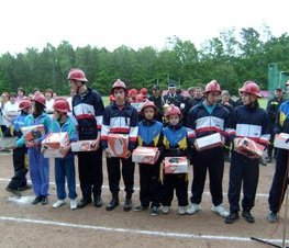 Zdjęcie z galerii: Powiatowe Zawody Sportowo - Pożarnicze w Spale - 06.06.2009 r. 