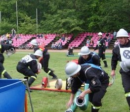 Zdjęcie z galerii: Powiatowe Zawody Sportowo - Pożarnicze w Spale - 06.06.2009 r. 