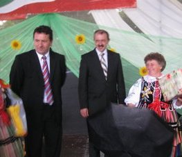 Zdjęcie z galerii: Sobótki w Smardzewicach gm. Tomaszów Maz. - 23.06.2009 r. 