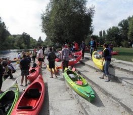 Zdjęcie z galerii: III Ogólnopolski spływ kajakowy rzeką Pilicą pn.'PILICA ZACHWYCA' - Tomaszów 2009 - 11-13.09.2009 r.