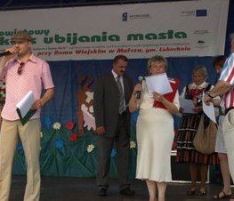 Zdjęcie z galerii: III Powiatowy Konkurs Ubijania Masła w Lubochni - 18.07.2009 r.