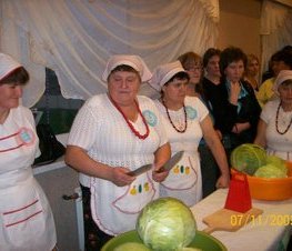 Zdjęcie z galerii: III Powiatowy Konkurs Kiszenia Kapusty w Budziszewicach - 07.11.2009 r.