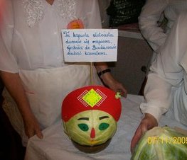 Zdjęcie z galerii: III Powiatowy Konkurs Kiszenia Kapusty w Budziszewicach - 07.11.2009 r.