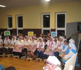 Zdjęcie z galerii: IX Powiatowy Konkurs Darcia Pierza w Rzeczycy - 28.11.2009 r.