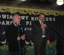 Zdjęcie z galerii: IX Powiatowy Konkurs Darcia Pierza w Rzeczycy - 28.11.2009 r.