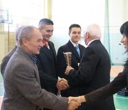 Zdjęcie z galerii: Powiatowe współzawodnictwo sportowe szkół za rok szkolny 2008/2009 -24.11.2009 r. 