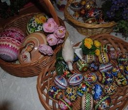 Zdjęcie z galerii: VII Powiatowy Konkurs Pisanek i Palm Wielkanocnych w Prażkach (gm. Będków) - 19.03.2010 r.