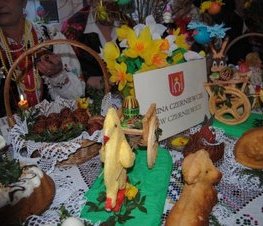 Zdjęcie z galerii: VII Powiatowy Konkurs Pisanek i Palm Wielkanocnych w Prażkach (gm. Będków) - 19.03.2010 r.