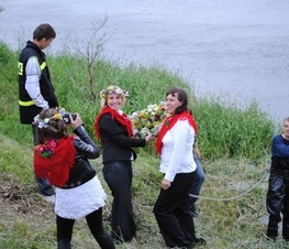 Zdjęcie z galerii: Sobótki w Smardzewicach (gm. Tomaszów Maz.) - 23.06.2010 r.