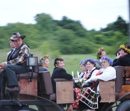 Zdjęcie z galerii: Sobótki w Smardzewicach (gm. Tomaszów Maz.) - 23.06.2010 r.