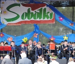 Zdjęcie z galerii: Sobótki w Smardzewicach (gm. Tomaszów Maz.) - 23.06.2010 r.