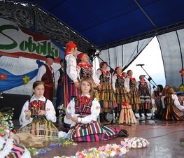 Zdjęcie z galerii: Sobótki w Smardzewicach (gm. Tomaszów Maz.) - 23.06.2010 r.