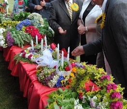 Zdjęcie z galerii: Sobótki w Smardzewicach (gm. Tomaszów Maz.) - 23.06.2010 r.