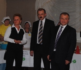 Zdjęcie z galerii: Powiatowy Konkurs Kiszenia Kapusty w Budziszewicach - 10.11.2010 r. 