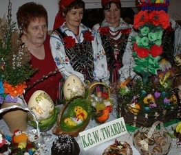Zdjęcie z galerii: Powiatowy Konkurs Pisanek i Palm Wielkanocnych w Będkowie - 19.03.2011