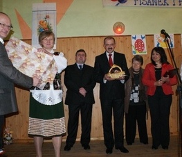 Zdjęcie z galerii: Powiatowy Konkurs Pisanek i Palm Wielkanocnych w Będkowie - 19.03.2011