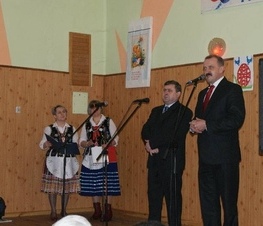 Zdjęcie z galerii: Powiatowy Konkurs Pisanek i Palm Wielkanocnych w Będkowie - 19.03.2011