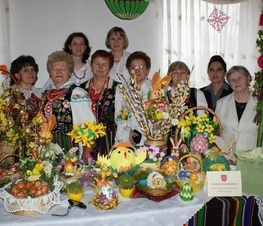 Zdjęcie z galerii: Powiatowy Konkurs Pisanek i Palm Wielkanocnych w Będkowie - 19.03.2011
