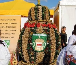 Zdjęcie z galerii: Dożynki Prezydenckie Spała 2011 - 25 września