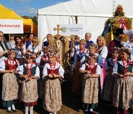 Zdjęcie z galerii: Dożynki Prezydenckie Spała 2011 - 25 września