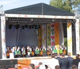 Zdjęcie z galerii: Dożynki Prezydenckie Spała 2011 - 25 września
