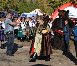 Zdjęcie z galerii: Promocja powiatu podczas Hubertusa Spalskiego - 20.10.2012