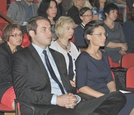 Zdjęcie z galerii: Konferencja upowszechniająca projekt pn. 'Nowe jutro, lepsze jutro - kompleksowy system doskonalenia Nauczycieli i Dyrektorów w Powiecie Tomaszowskim'