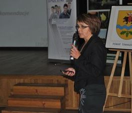 Zdjęcie z galerii: Konferencja upowszechniająca projekt pn. 'Nowe jutro, lepsze jutro - kompleksowy system doskonalenia Nauczycieli i Dyrektorów w Powiecie Tomaszowskim'
