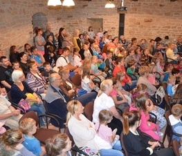 Zdjęcie z galerii: Teatrzyk dla dzieci ' Zaczarowany Młynek' za nami