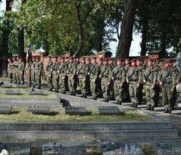 Zdjęcie z galerii: 71. rocznica wybuchu Powstania Warszawskiego