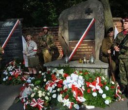 Zdjęcie z galerii: 71. rocznica wybuchu Powstania Warszawskiego