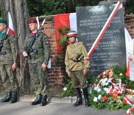 Zdjęcie z galerii: 71. rocznica wybuchu Powstania Warszawskiego