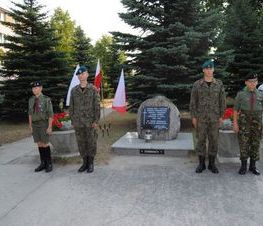 Zdjęcie z galerii: Zdjęcia z Uroczystości patriotyczno-religijnej z okazji 95 Rocznicy Bitwy Warszawskiej 1920 roku i Święta Wojska Polskiego oraz odsłonięcia tablicy BŁ.O. Henryka Krzysztofika