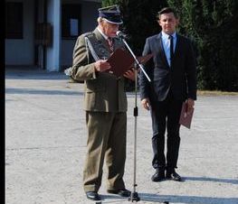 Zdjęcie z galerii: Zdjęcia z Uroczystości patriotyczno-religijnej z okazji 95 Rocznicy Bitwy Warszawskiej 1920 roku i Święta Wojska Polskiego oraz odsłonięcia tablicy BŁ.O. Henryka Krzysztofika