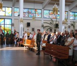 Zdjęcie z galerii: Zdjęcia z Uroczystości patriotyczno-religijnej z okazji 95 Rocznicy Bitwy Warszawskiej 1920 roku i Święta Wojska Polskiego oraz odsłonięcia tablicy BŁ.O. Henryka Krzysztofika