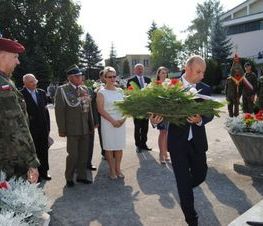 Zdjęcia z Uroczystości patriotyczno-religijnej z okazji 95 Rocznicy Bitwy Warszawskiej 1920 roku i Święta Wojska Polskiego oraz odsłonięcia tablicy BŁ.O. Henryka Krzysztofikai